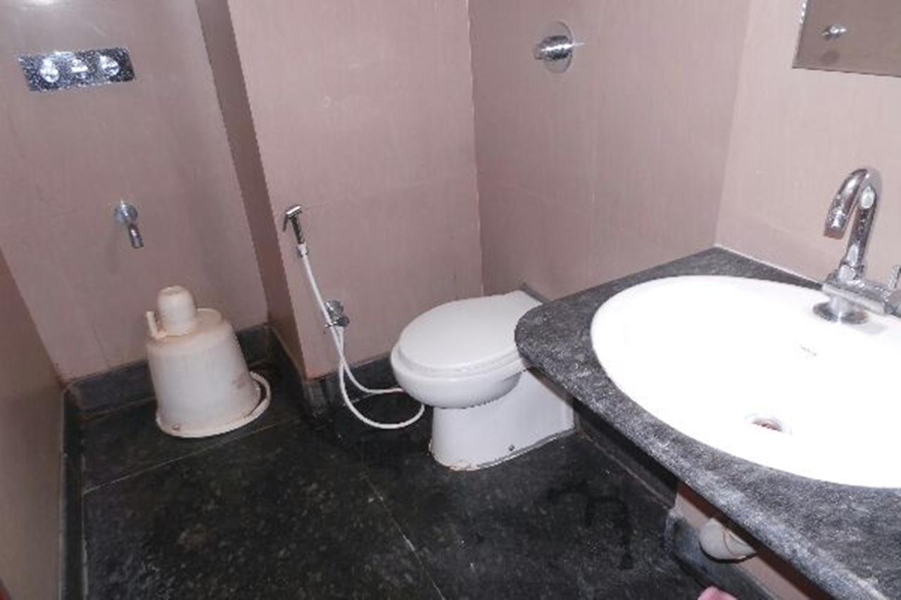 Mlc Gateway Deluxe Inn バンガロール エクステリア 写真